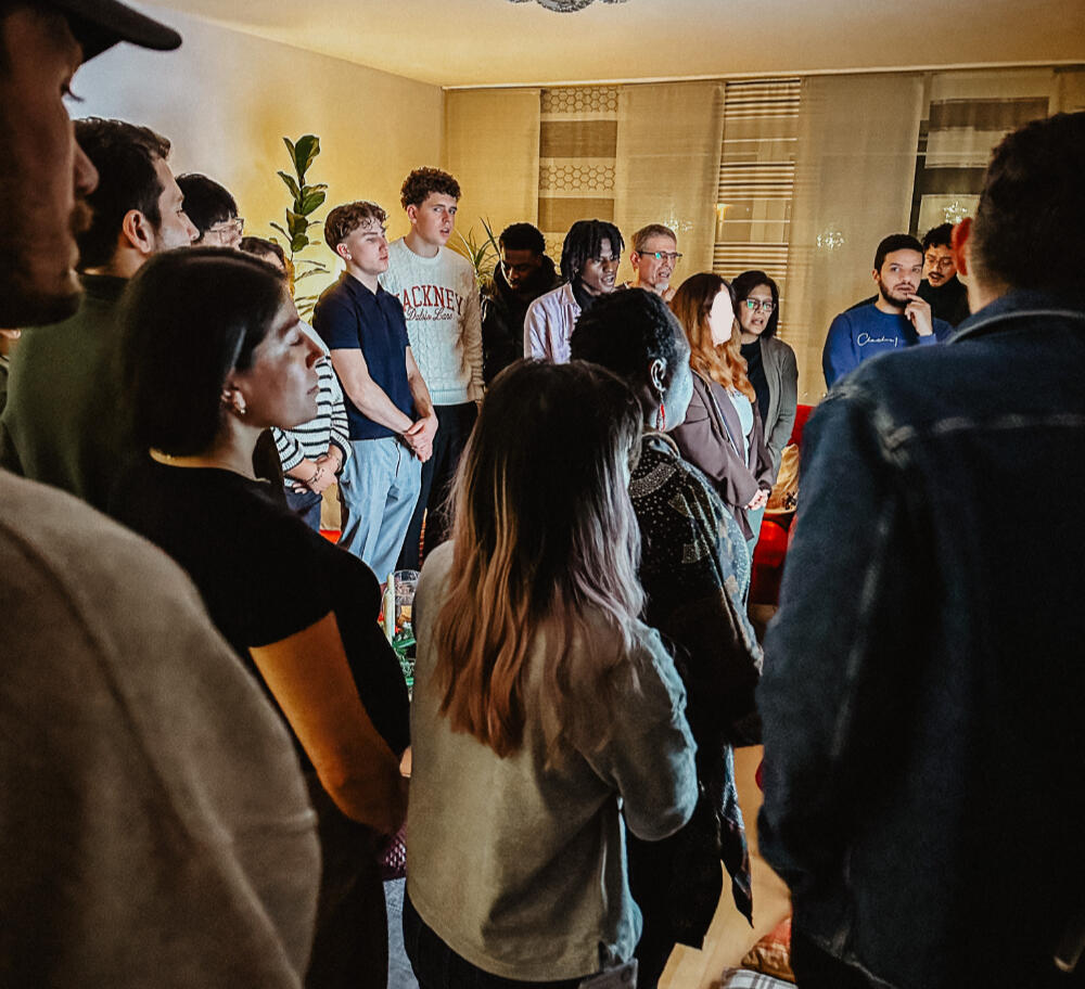 Wir lieben es, Gott anzubeten, weil es unser Herz verändert.